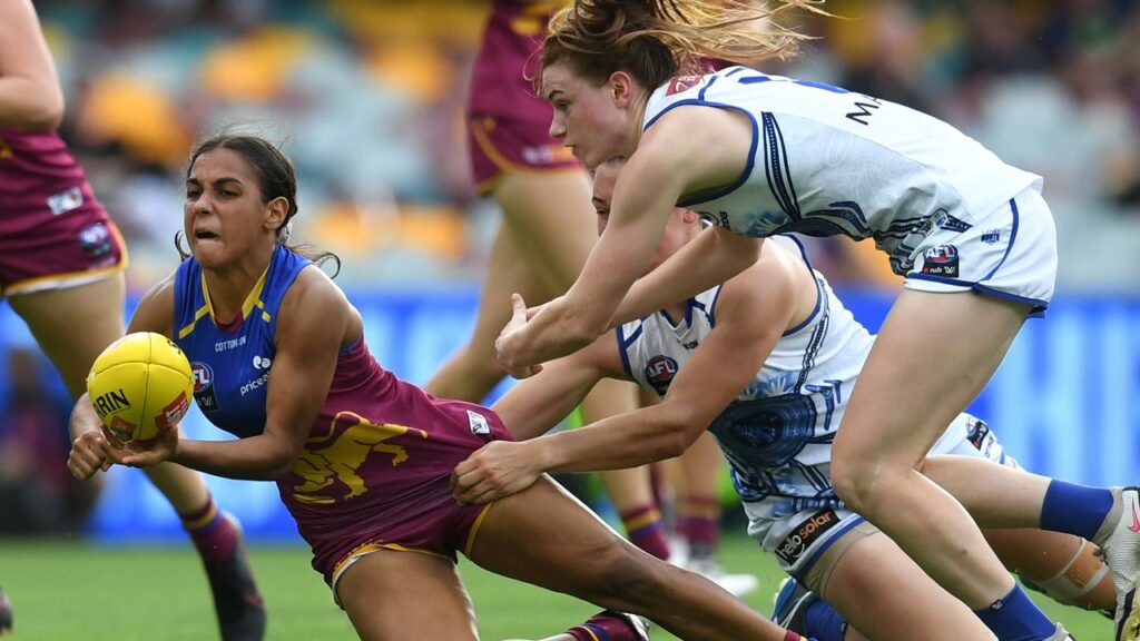 Courtney Hodder (left) is being tipped to enjoy another terrific finish to the AFLW season.