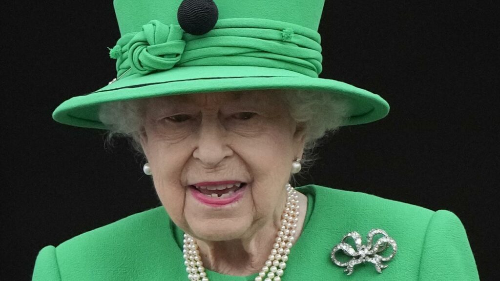 The Queen says she is “humbled” by the public’s participation in her Platinum Jubilee celebrations.
