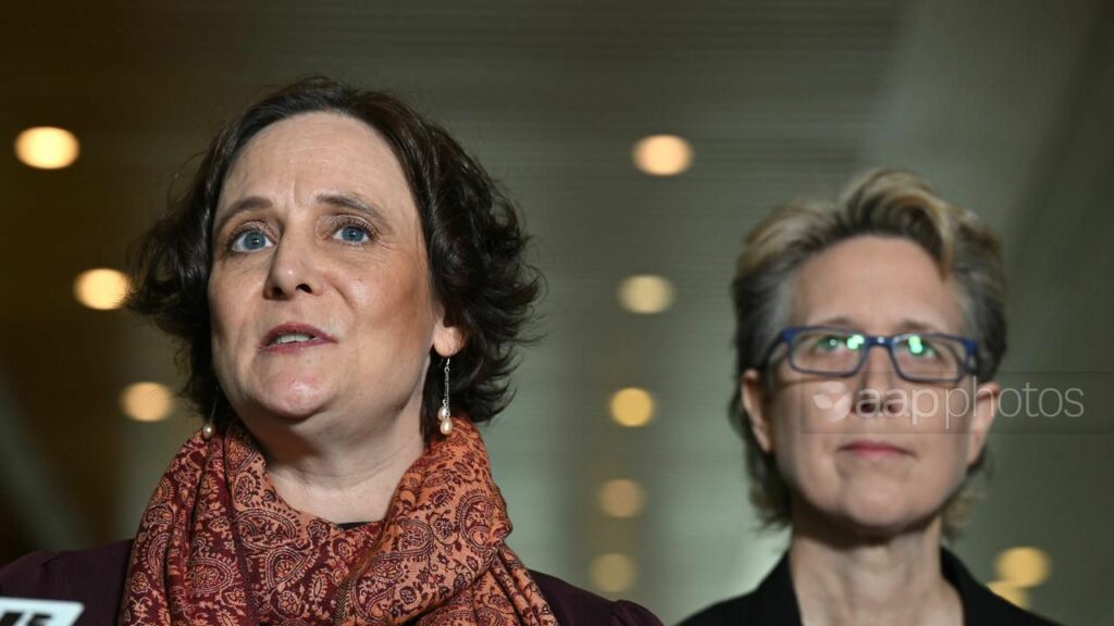 Alexi Boyd (left) and Sally McManus hailed an agreement between unions and small business groups. (Mick Tsikas/AAP PHOTOS
