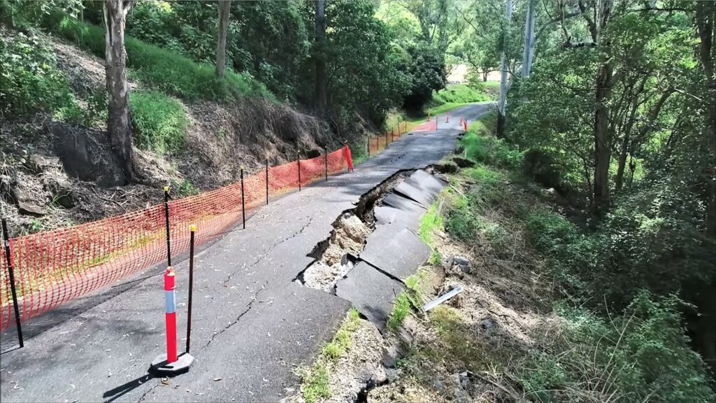 Image 1_Aerial image of landslip along Hovard Road Bald Knob (SCRC)