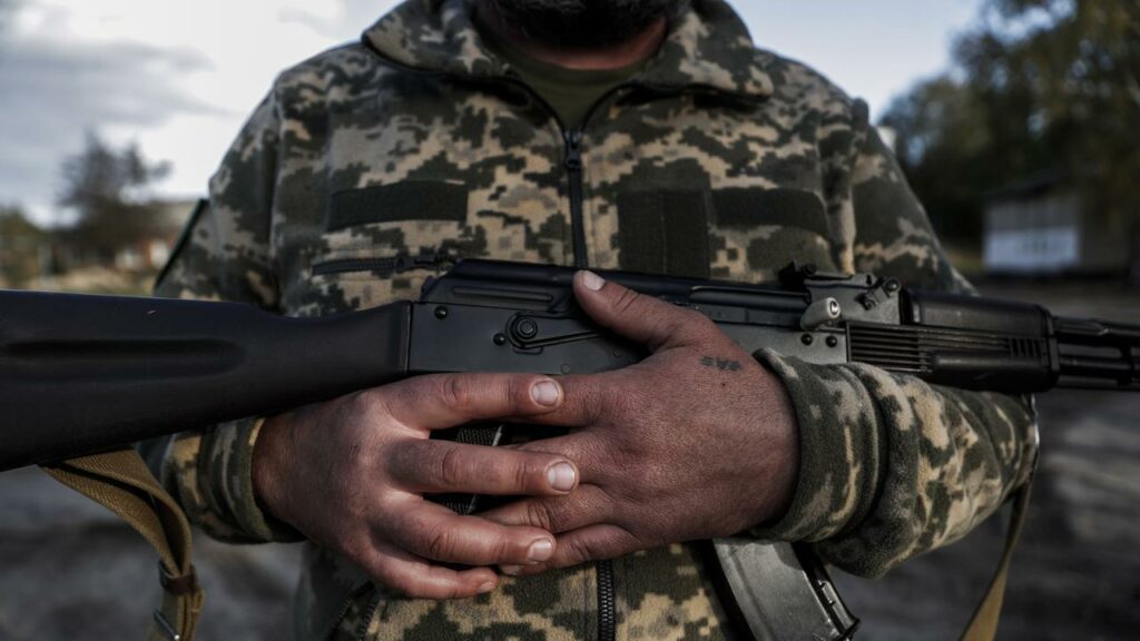 Vlunteer soldiers fired at troops at a Russian military firing range, the defence ministry says.