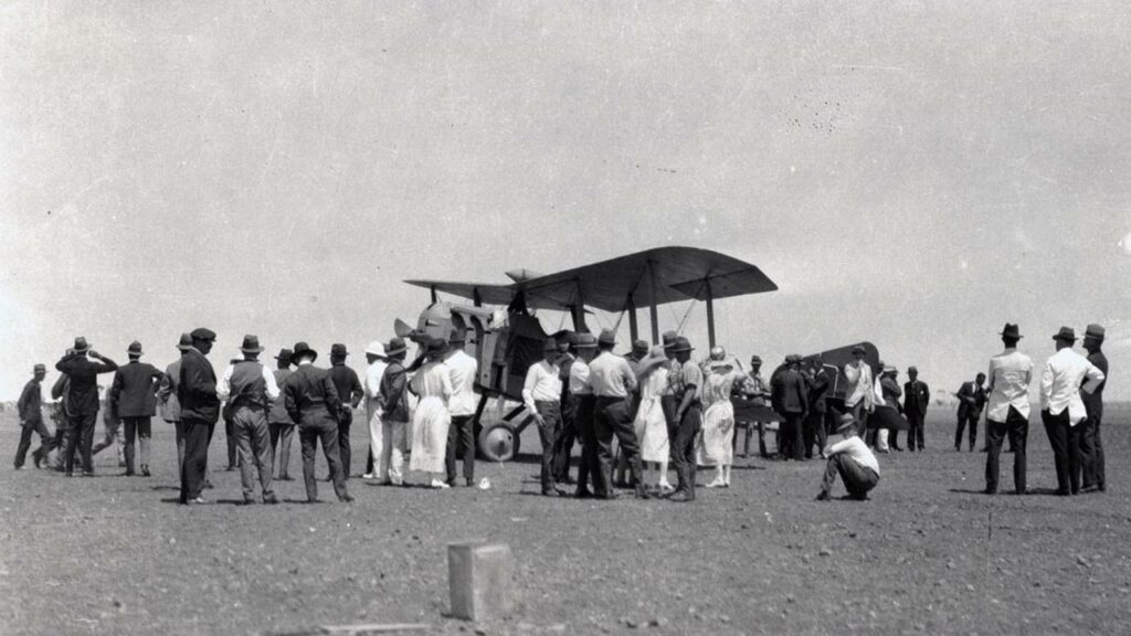 The Qantas FK8 aircraft, the first mail and passenger flight, at Longreach in November 1922.
