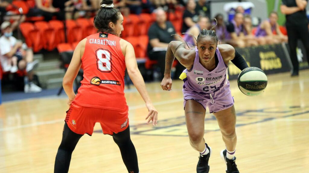 Tiffany Mitchell (right) scored a superb 22 points for the Boomers against Townsville.

