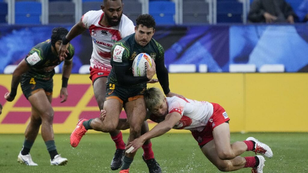 A win over Japan has Australia through to the quarter-finals of the Rugby Sevens event in LA.