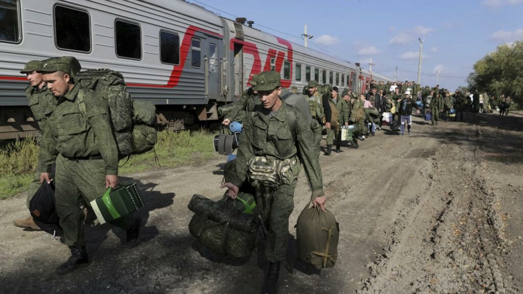 A campaign to replenish Russian troops seems to be underway again, with recruitment centres opening.
