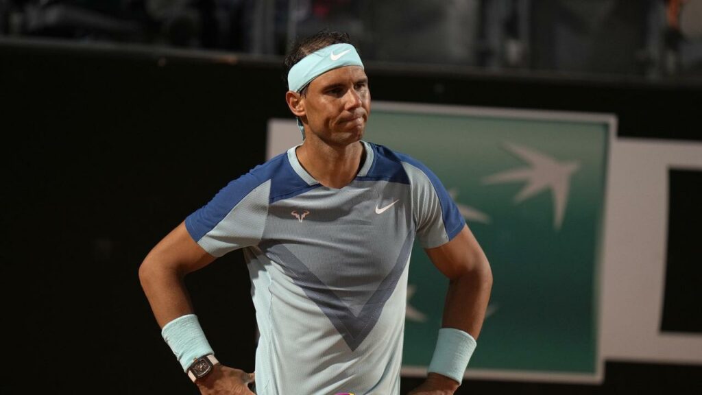 Rafael Nadal is to miss the French Open with injury for the first time since his debut in 2005.