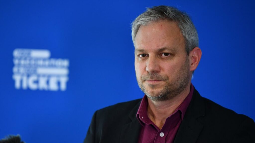 Victoria’s Chief Health Officer Brett Sutton is stepping down from his role after four years.