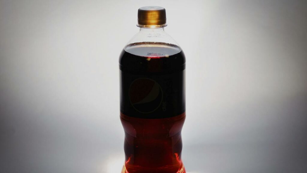 Aspartame is used to sweeten diet soft drink, chewing gum and countless other sugar-free foods.