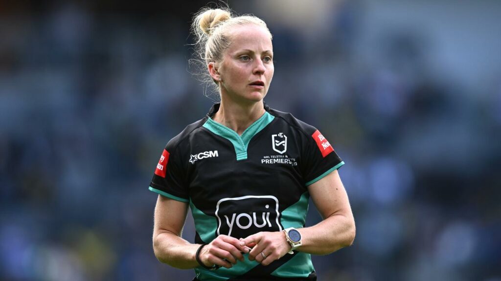 Belinda Sharpe will break new ground as solo referee of an NRL match on Friday.