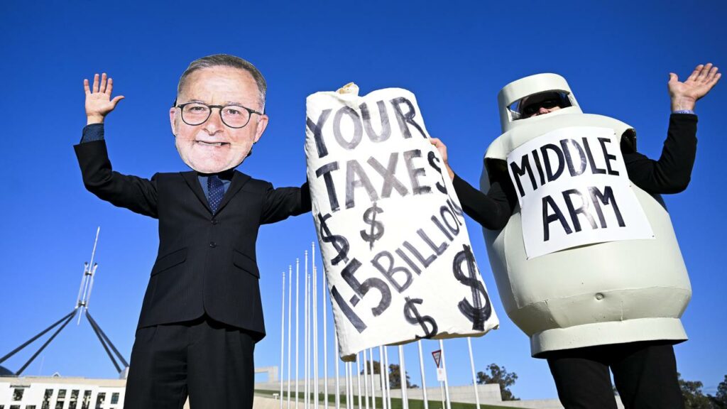 Doctors for the Environment rally against plans to expand the gas industry in Australia.
