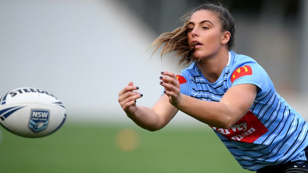 Blues star Jess Sergis has signed with the Sydney Roosters until at least the end of 2027.