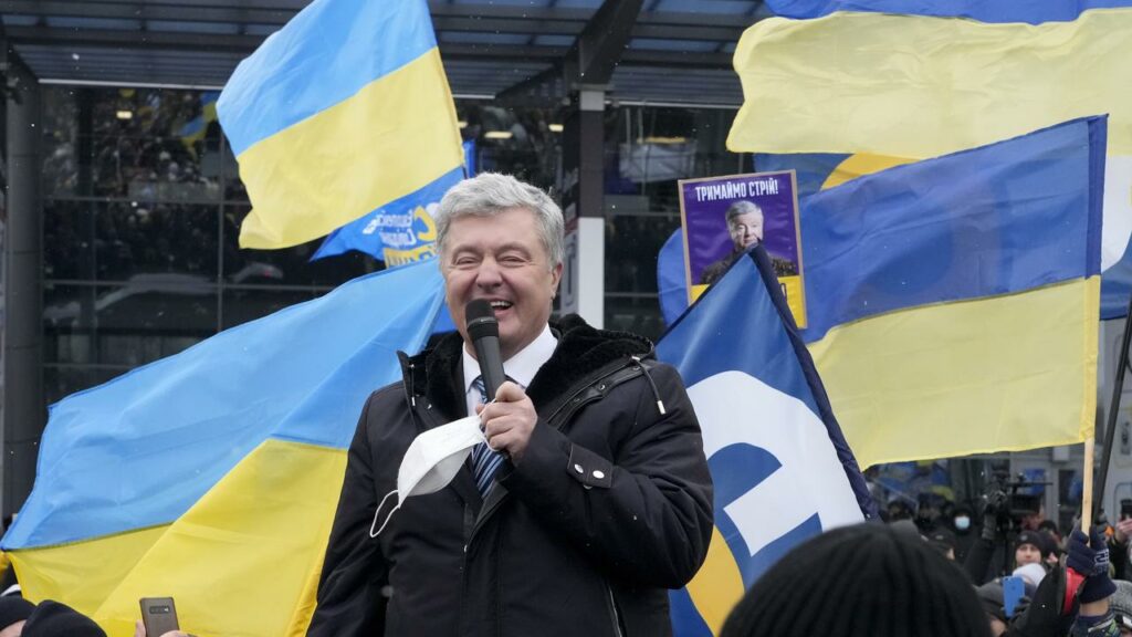 Petro Poroshenko says being blocked by authorities from leaving Ukraine is an “attack on unity”.