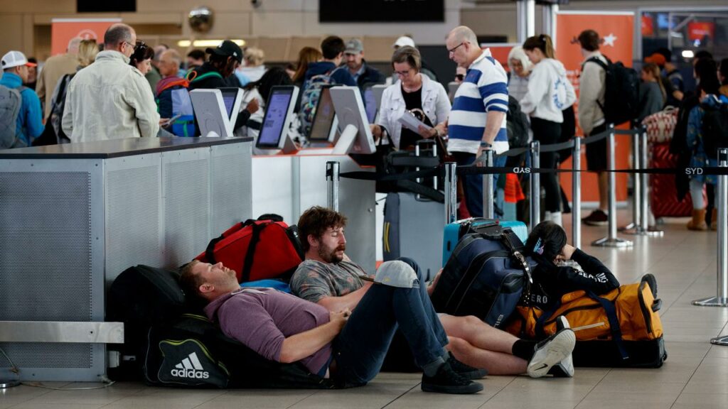 Domestic aviation performance figures show one-in-three departures in November were not on time.