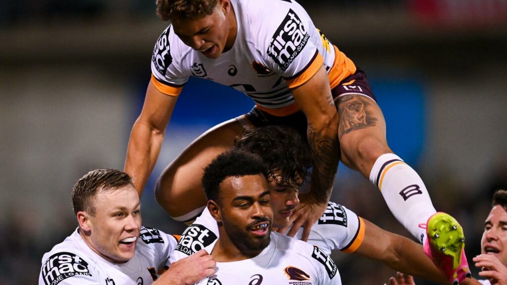 Ezra Mam (centre) wants Brisbane teammates Billy Walters (left) and Reece Walsh (top) to re-sign.