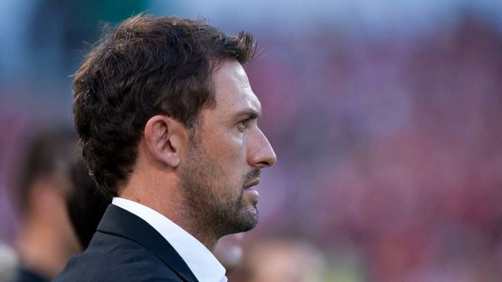 Tony Popovic was delighted by the improved display from his Melbourne Victory side in Adelaide.