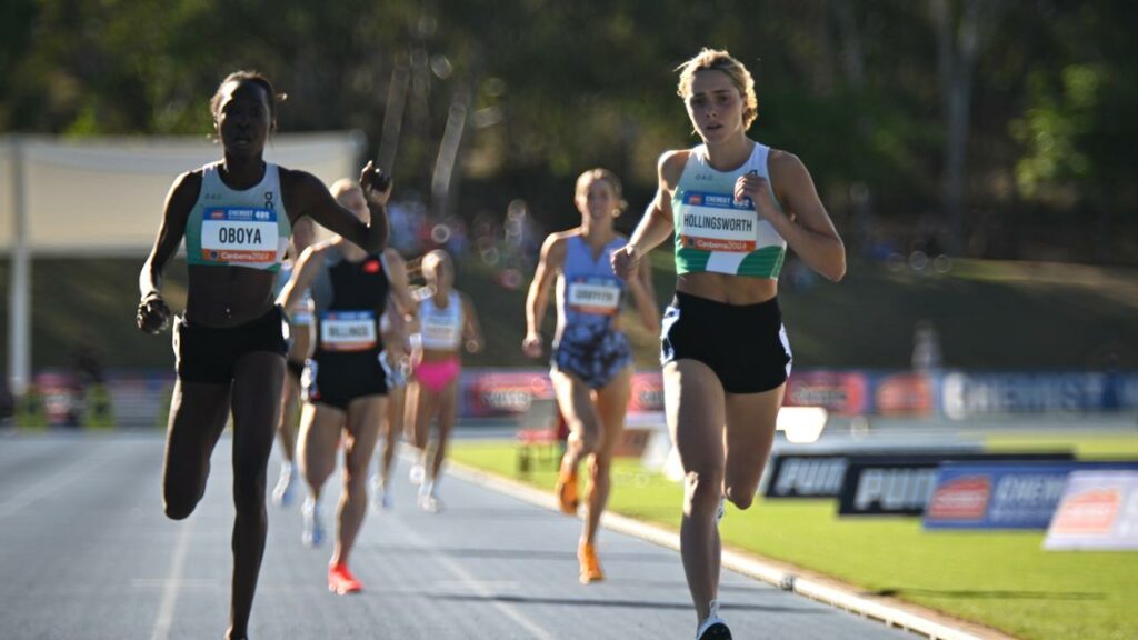 Claudia Hollingsworth has downed training partner Bendere Oboya in an 800m classic in Canberra.