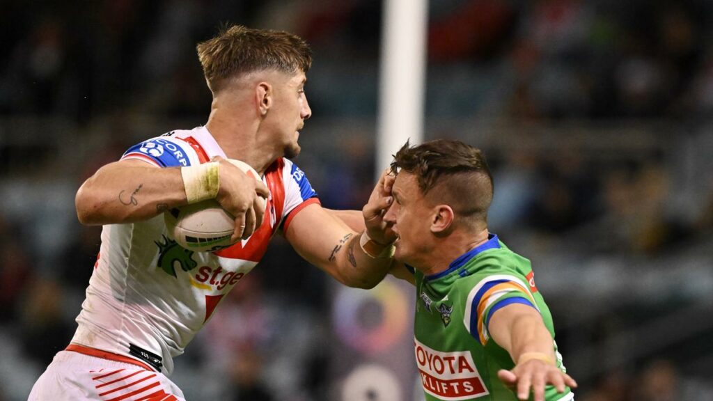 Zac Lomax’s positional switch won’t lead to him leaving the Dragons, coach Shane Flanagan says.
