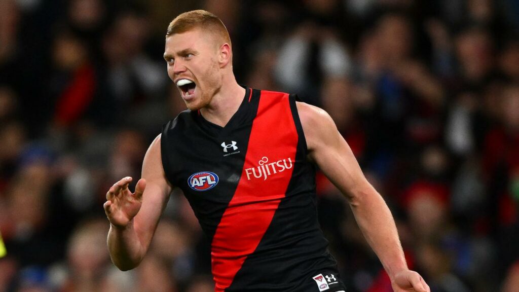 Peter Wright’s inclusion in Essendon’s team will give the Bombers plenty of height against the Pies.