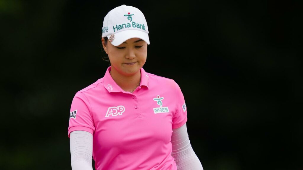 Minjee Lee has endured a horror final round to finish joint-ninth at the US Open.