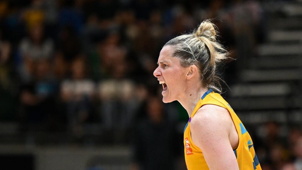 Sami Whitcomb had a huge first quarter for the Spirit in the WNBL.