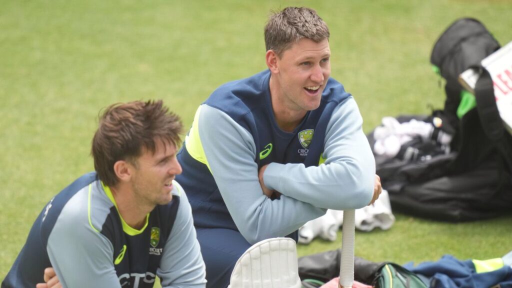 There have been calls for Beau Webster (r) to replace Mitch Marsh (l) for the fifth Test.
