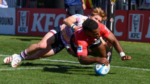 SUPER RUGBY CRUSADERS REDS