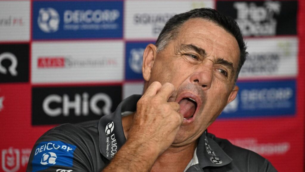 Dragons coach Shane Flanagan has apologised to Lachlan Ilias for his comments after the Souths loss.