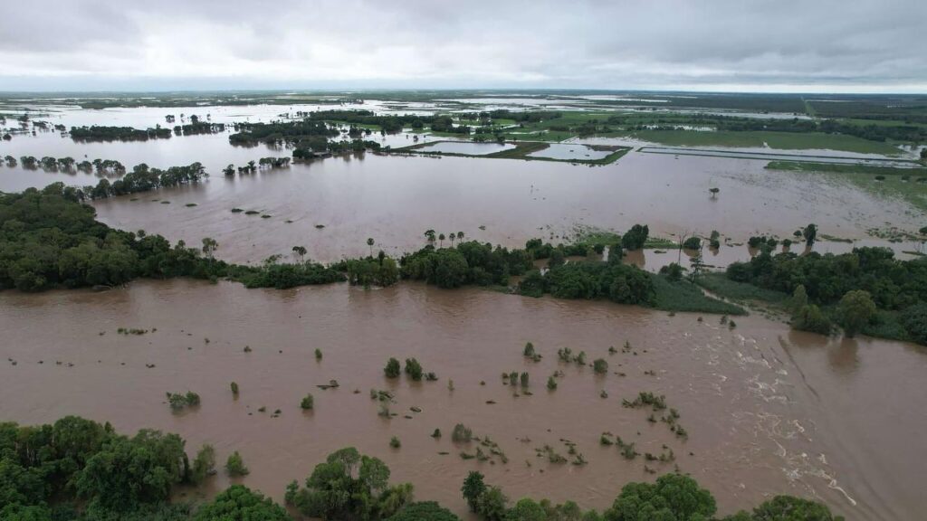 Flood-hit Townsville is bracing for more rain with the heaviest falls on Tuesday through to Thursday