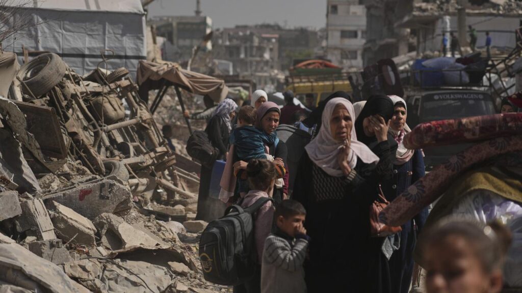 Palestinians fled Shejaia in northern Gaza after Israel issued evacuation warnings in the area.
