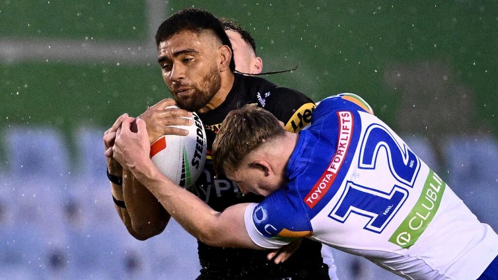 Isaiah Papali’i (l) in action here against Canberra, shone in Penrith’s 40-12 win over Roosters.