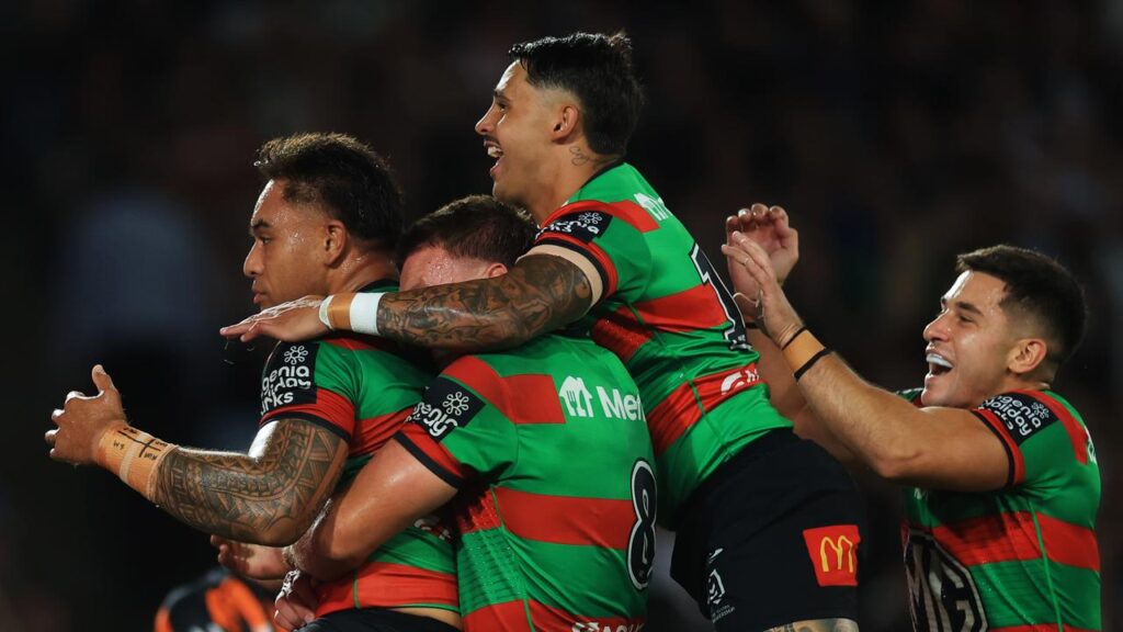 South Sydney, led by Latrell Mitchell, have scored a six-point win over the Roosters.
