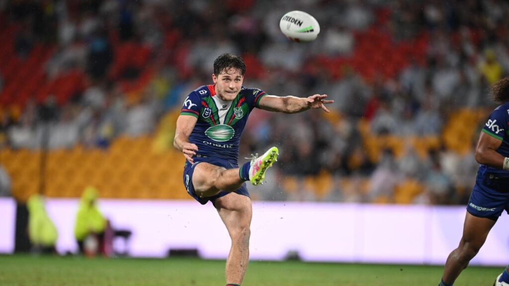 Luke Metcalf scored twice in the first half in the Warriors win over the Cowboys.