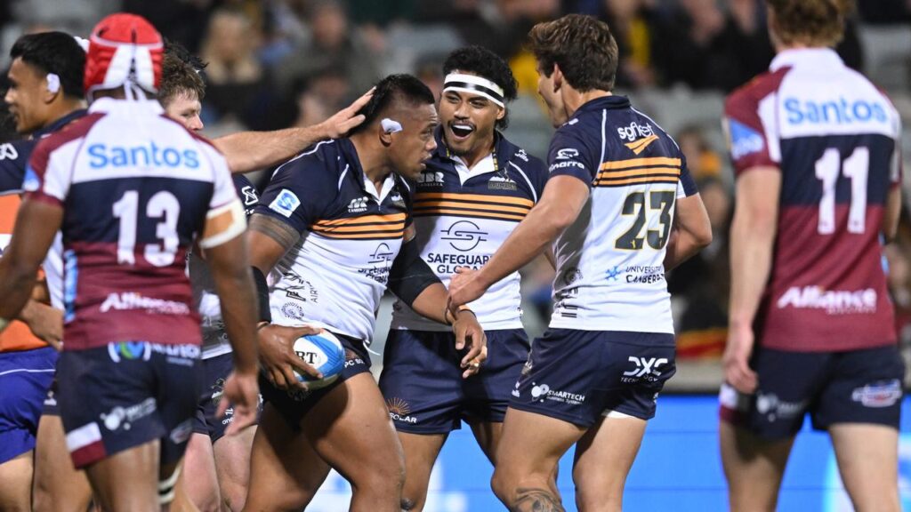Allan Alaalatoa scored a try for the Brumbies but also suffered an injury to his lower leg.