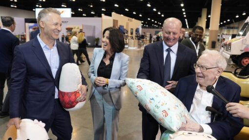 Jazwares at the Berkshire Hathaway