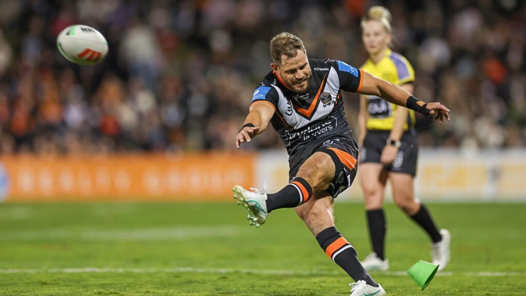 Aidan Sezer steered Hull to a much-needed win in his 250th appearance.
