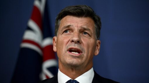ANGUS TAYLOR PRESSER
