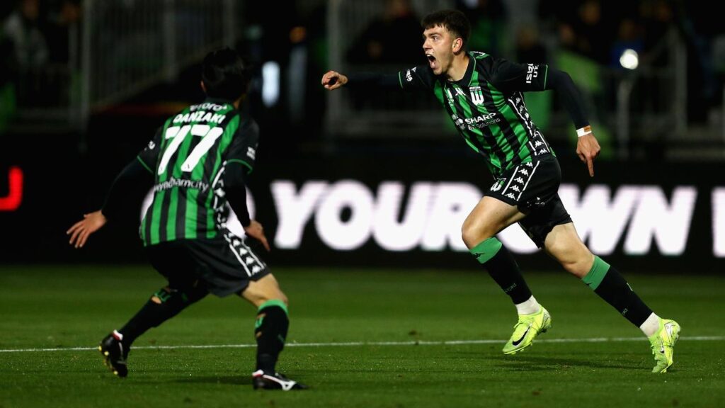 Noah Botic’s hat-trick has lifted Western United to a 3-2 ALM elimination final defeat of Adelaide.