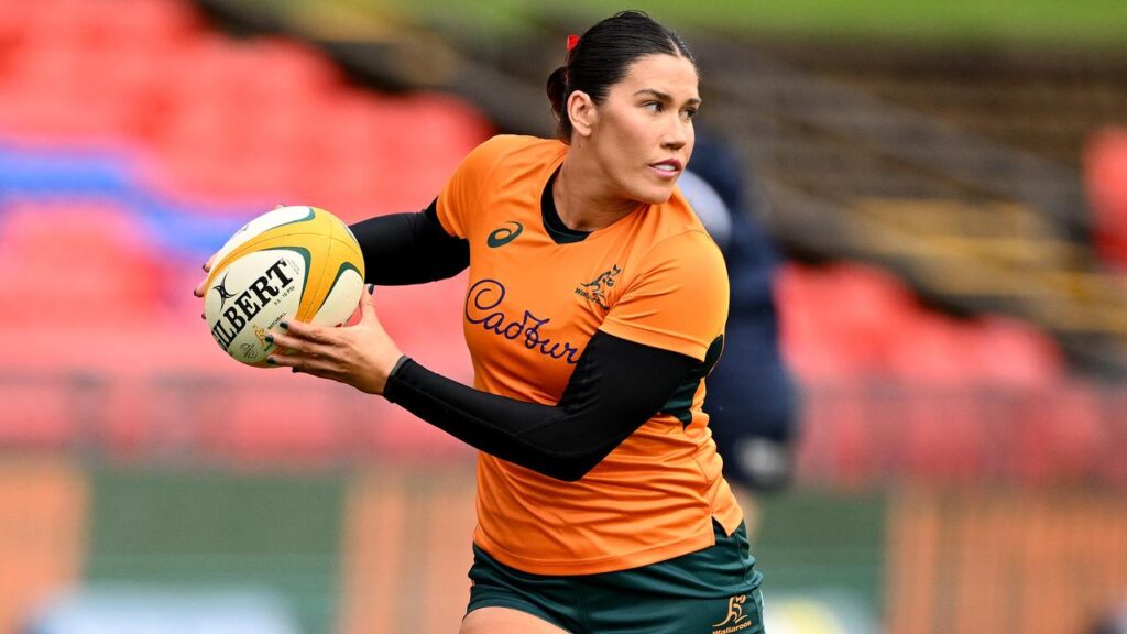 Sevens star Charlotte Caslick will switch to inside centre for the Wallaroos against Canada.