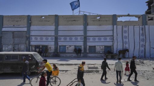 Mideast Wars Gaza Looting