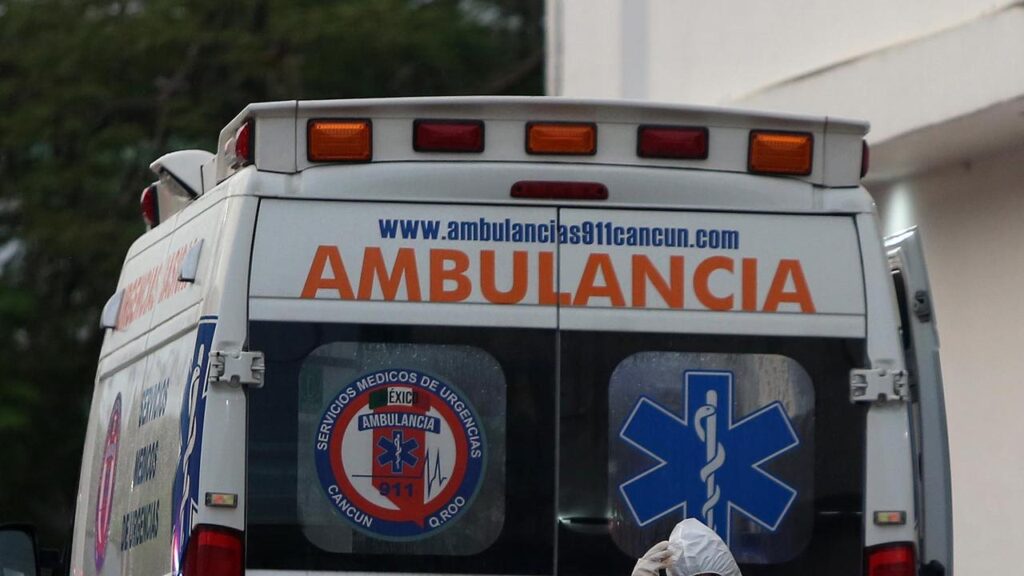More than 20 people have been killed in a three-vehicle road crash in Mexico. (file)