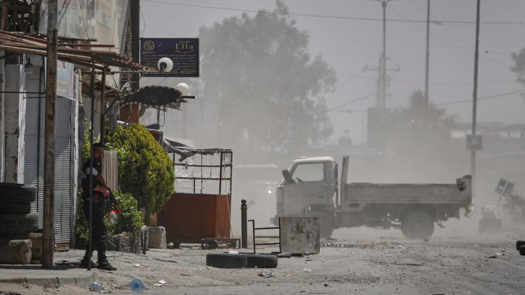 Clashes between Sunni gunmen and the minority Druze have prompted Israeli strikes in Syria.
