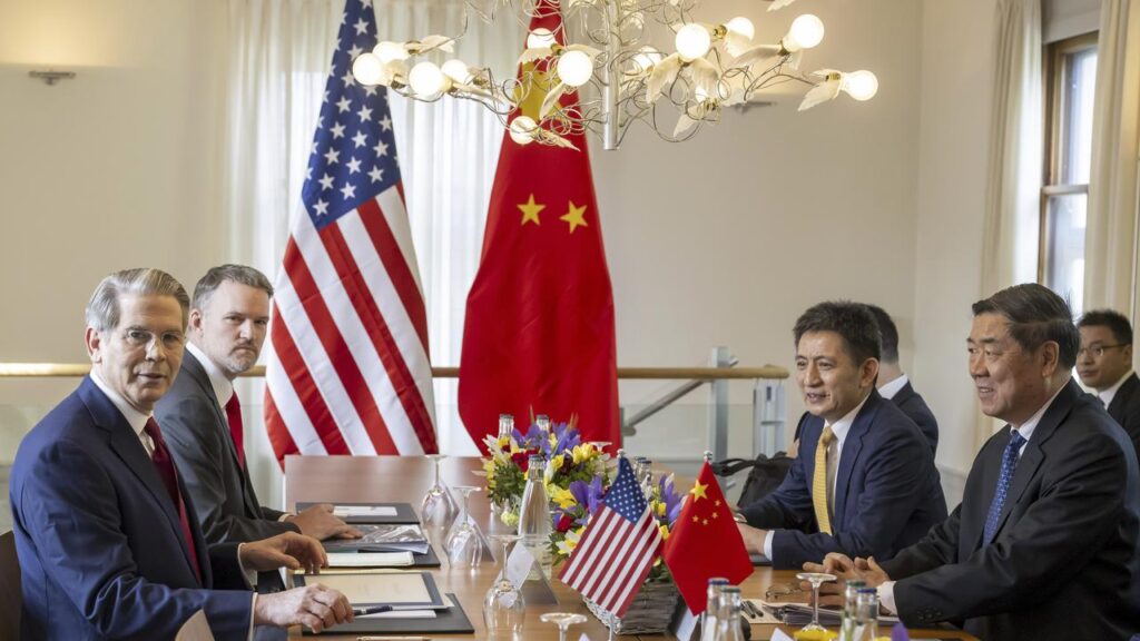 US and Chinese officials are in London preparing for a second round of trade negotiations.