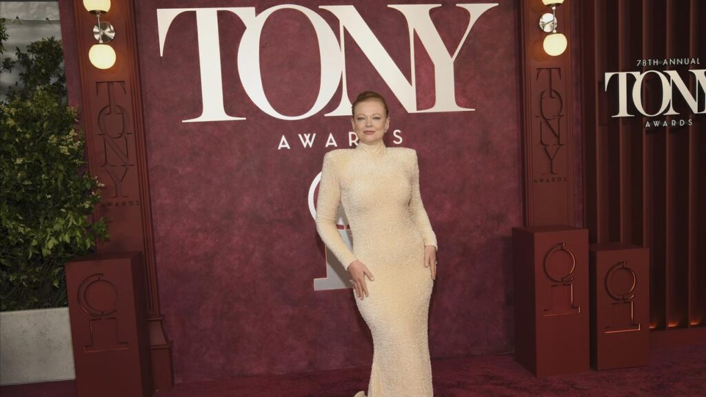 Sarah Snook has won widespread acclaim for her performance in The Picture of Dorian Gray.