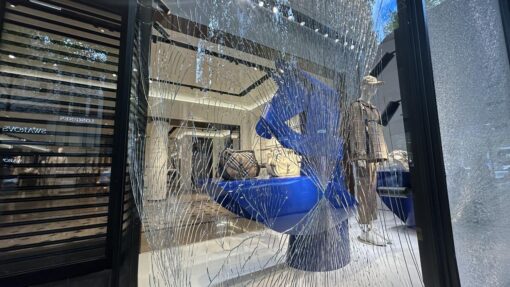 LUXURY STORE RAM RAID