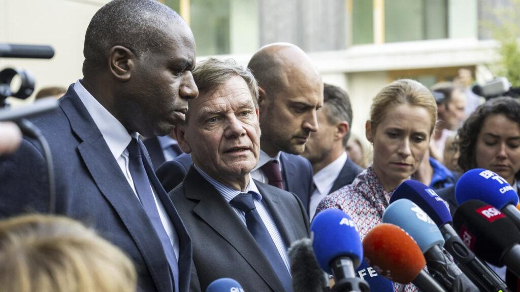 The ministers told Iran’s top diplomat of their concerns at Iran’s expansion of its nuclear program.