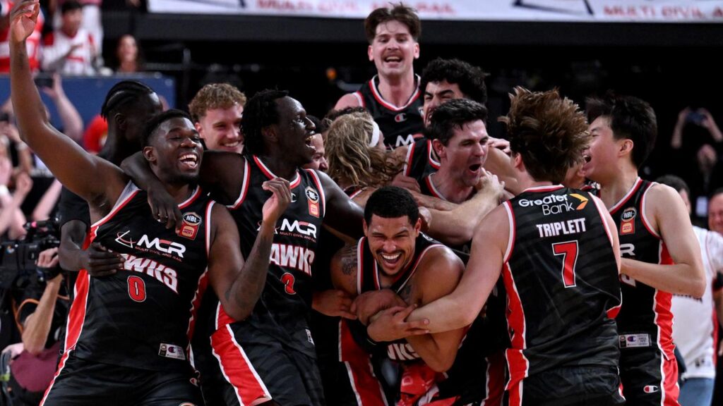 Champions Illawarra, along with the nine other NBL clubs, are excited to play for another trophy.
