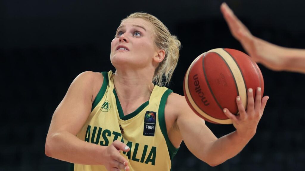 Shyla Heal will return to the WNBL in spring, suiting up for Geelong United.