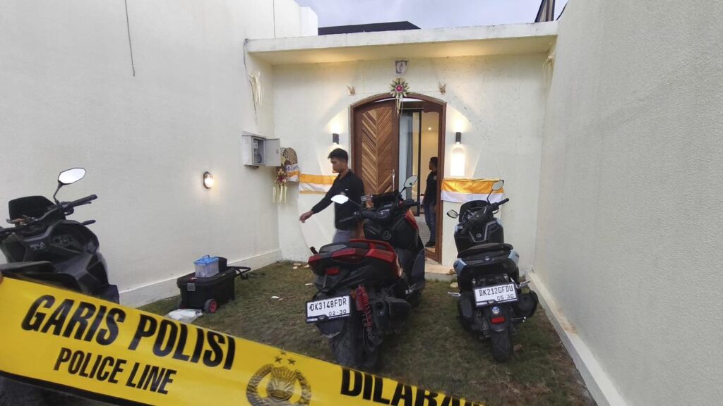 Two people were arrested over the shooting of two Australians in a Bali villa, one of whom died.