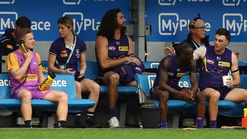 Fremantle skipper Alex Pearce (2-l) faces more time out on the sidelines and is not ready to return.