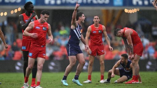 AFL SUNS DOCKERS